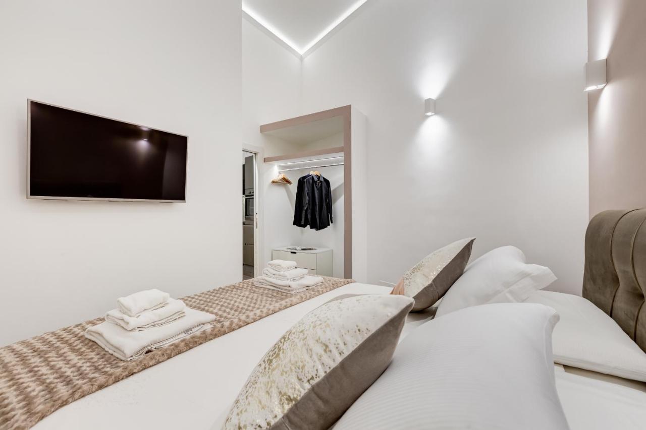 Unoseitre - Luxury Apartment & Suite Roma Ngoại thất bức ảnh