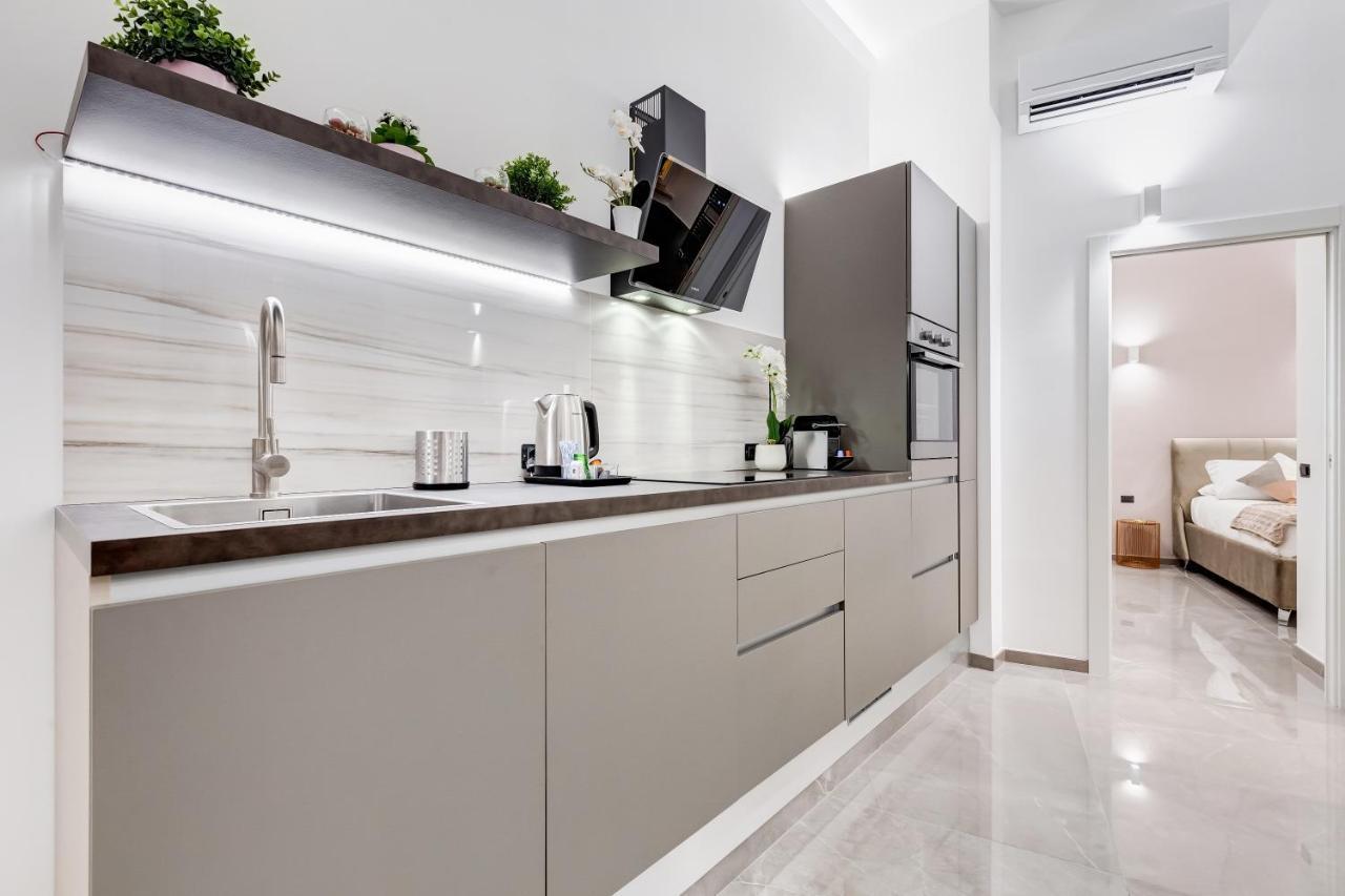 Unoseitre - Luxury Apartment & Suite Roma Ngoại thất bức ảnh