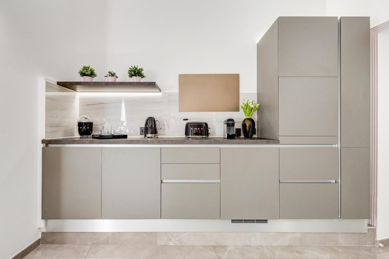 Unoseitre - Luxury Apartment & Suite Roma Ngoại thất bức ảnh