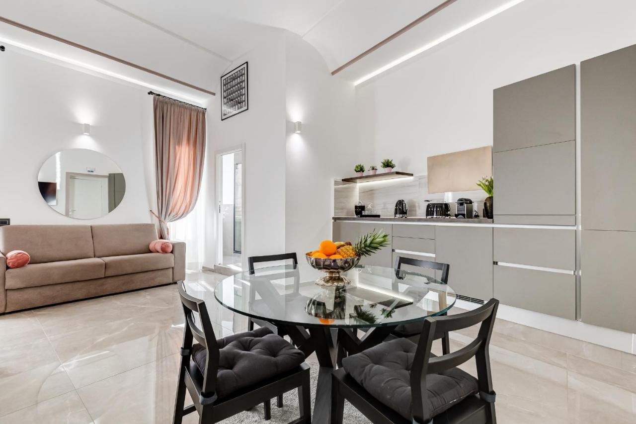 Unoseitre - Luxury Apartment & Suite Roma Ngoại thất bức ảnh